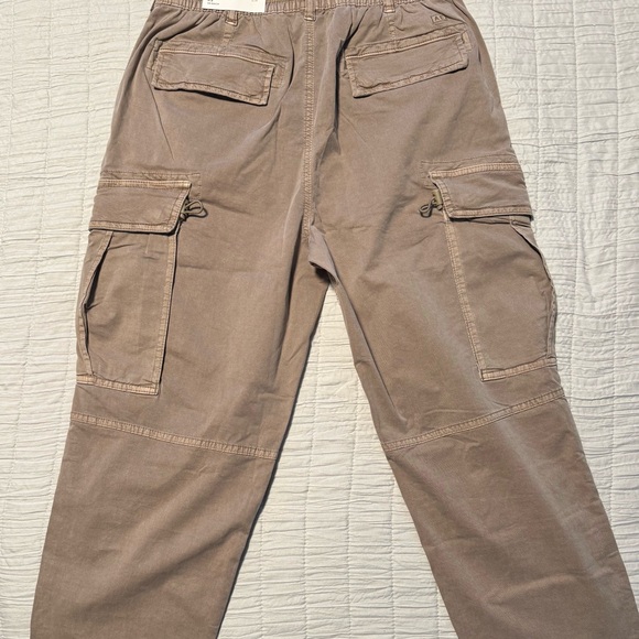 American Eagle Tan Relaxed Cargo Pants - Picture 2 of 2